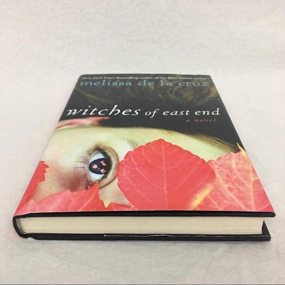 Witches of East End Hardcover By de la Cruz, Melissa Paranormal Fiction Romance - Picture 11 of 11